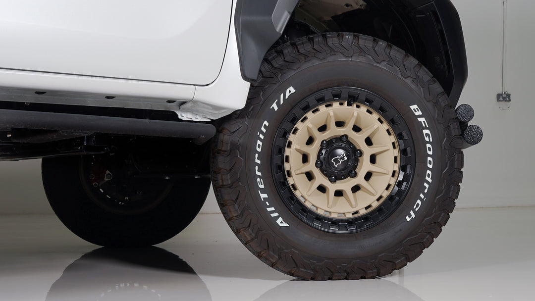 EZ PRO X – Toyota Hilux GR – White