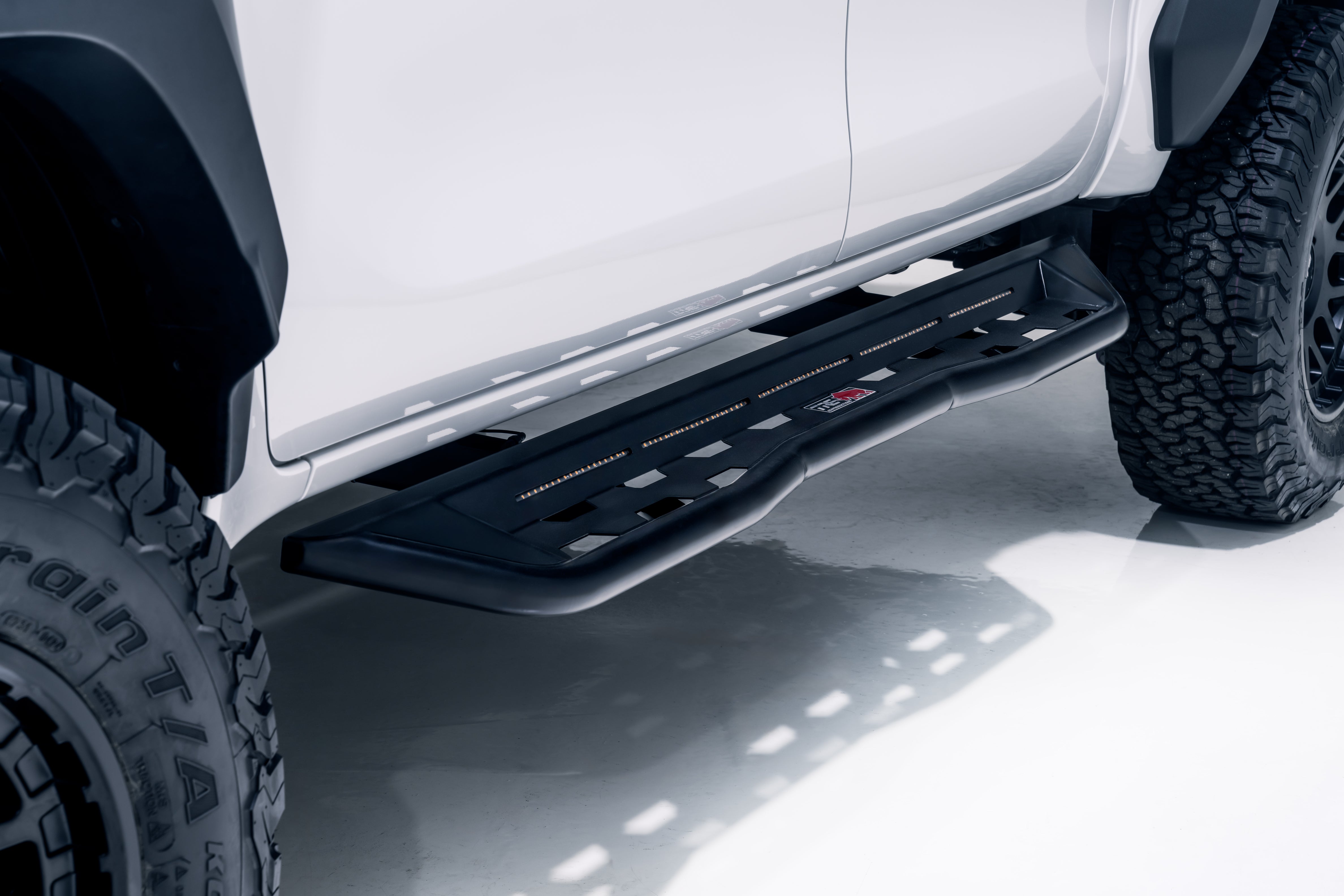 EZ PRO X –Toyota Hilux GR – Black
