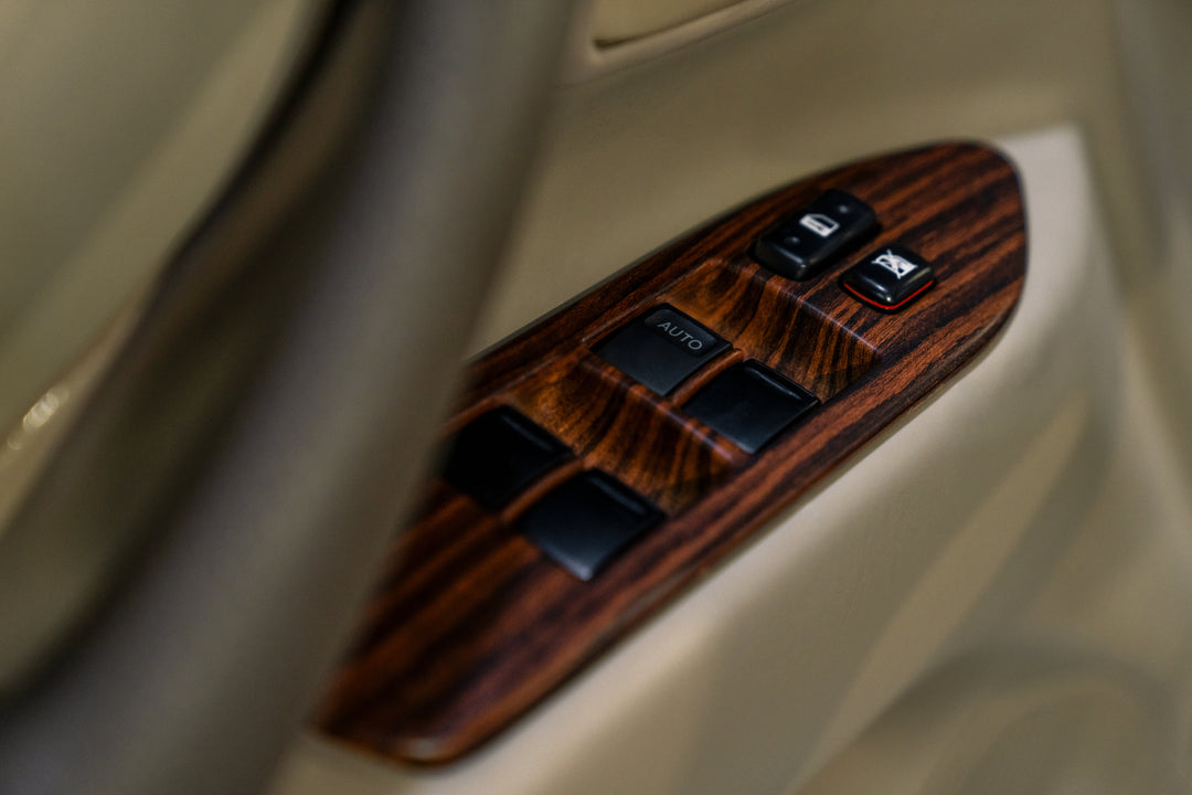 EZ CLASSICS – Toyota Land Cruiser – White