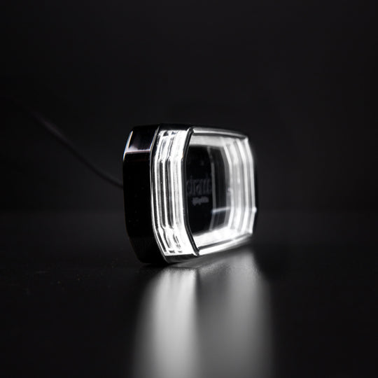 High-Performance White Position Light