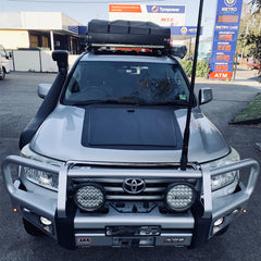 Land Cruiser J200 solar accessory