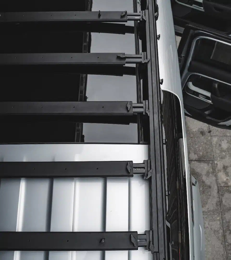 Plumb Multifunctional Roof Rack Defender 110