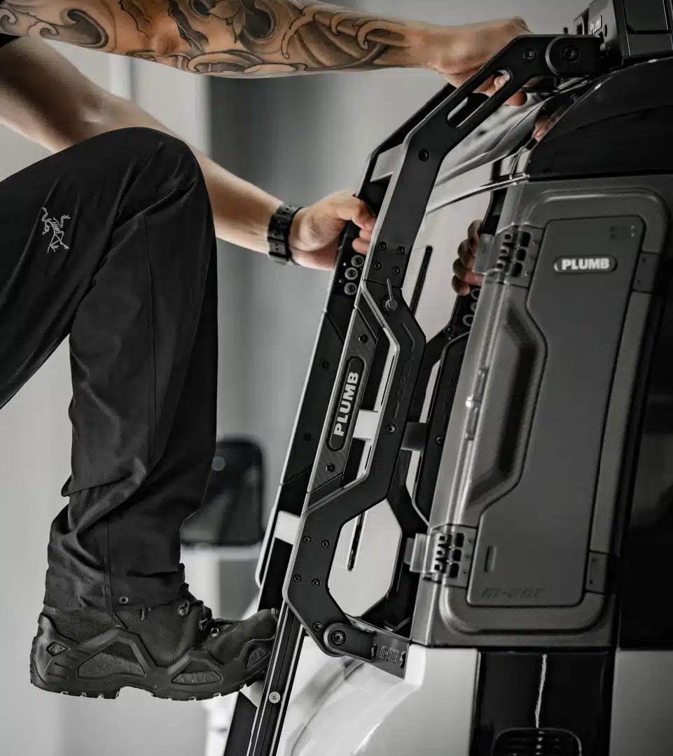 PLUMB Side Climbing Ladder — Defender 110