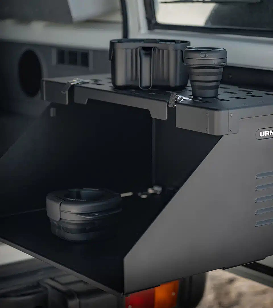 LC70 Series Tailgate Platform