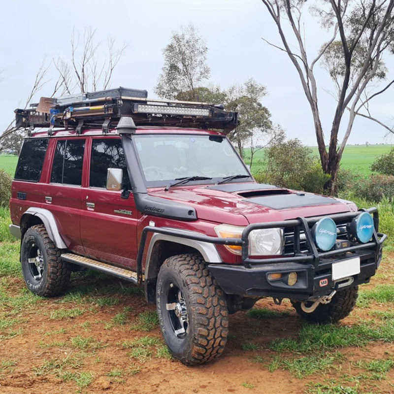 VDJ76 hood solar panel